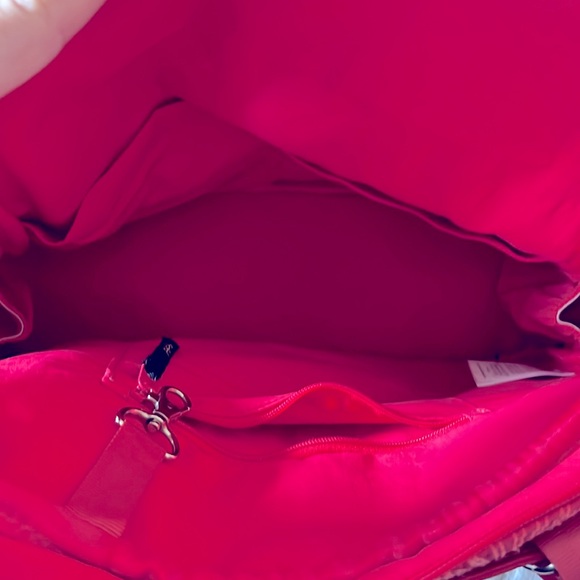 Petunia Pickle Bottom Sashay Satchel/Backpack Diaper Bag. - Picture 4 of 5